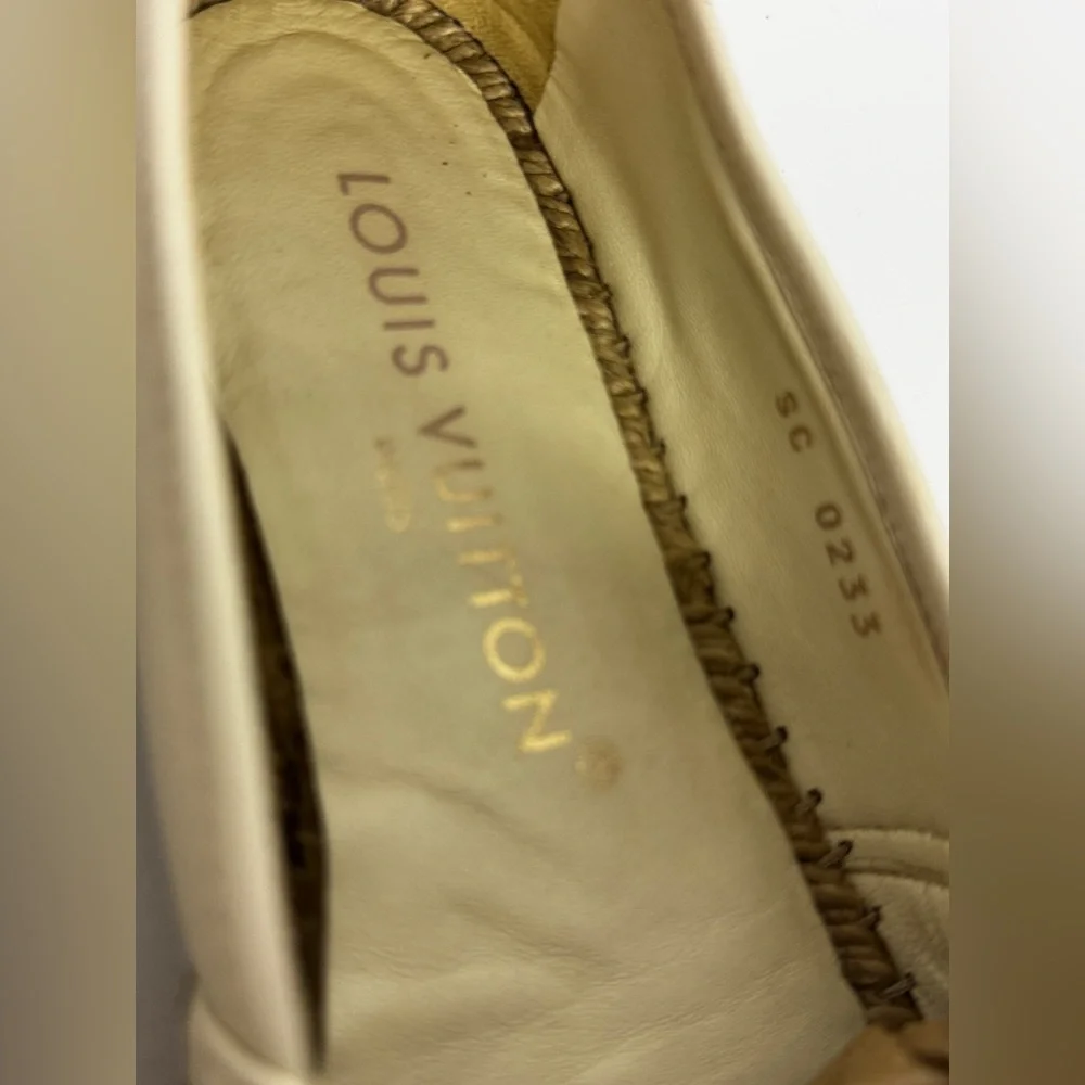 Louis Vuitton Cream Espadrilles in poor condition Size 38